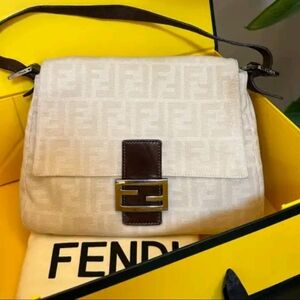 🔥Fendi Zucca Mamma Baguette Shoulder Bag.